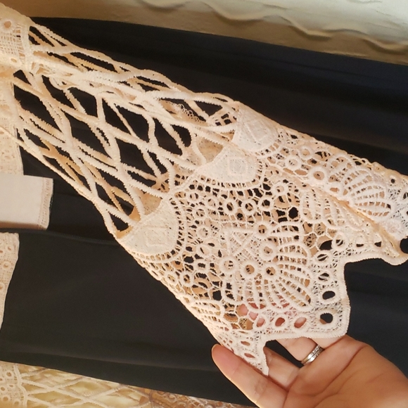 Stunning Soieblu Navy Pink Crochet Jumpsuit Small Size - Picture 8 of 9